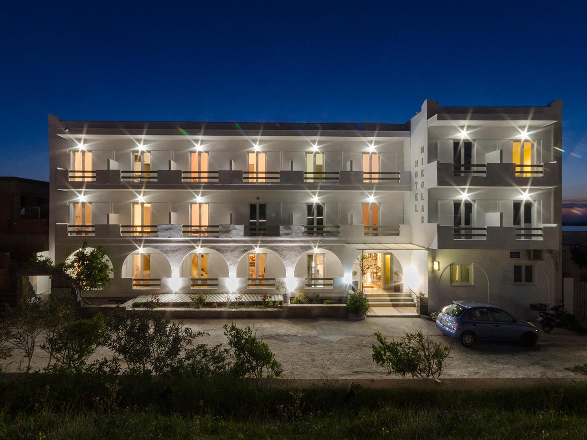 Nikolas Hotel Párosz Kültér fotó